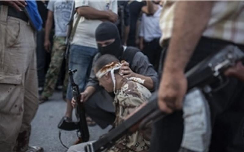 18+/ عکس‎های «تایم» از تروریست‌هایی که سرمی‌برند!