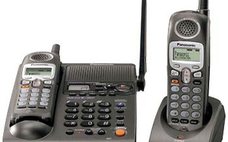 رئیس اتحادیه دستگاه‎های مخابراتی: ارز مرجع به تلفن ثابت و تلفن بی‌سیم تعلق نمی‌گیرد