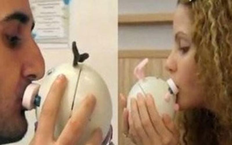 رد و بدل کردن بوسه از طریق اینترنت میسر شد+ عکس