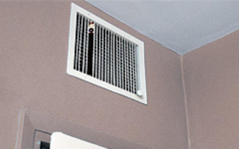 فیلمبرداری پنهانی از روابط محرمانه از طریق کانال کولر! 