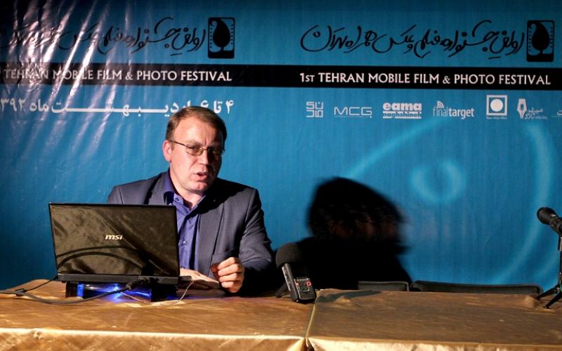 شبکه های اجتماعی تعریف جدیدی از حیات ارائه می‌دهند