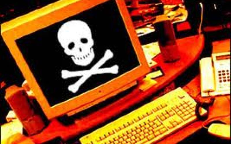 حملات از طریق حفره های موجود در جاوا همچنان ادامه دارد