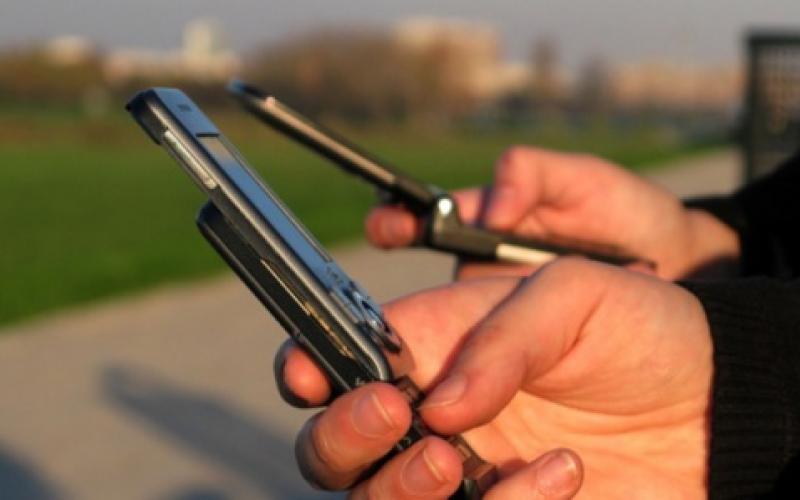 درآمد هنگفت پیامک برای اپراتورها؛ روزی چند میلیون پیامک در ایران رد و بدل می‌شود؟