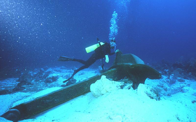 دستگیری سه غواصی که در صدد قطع کابل اینترنت بودند