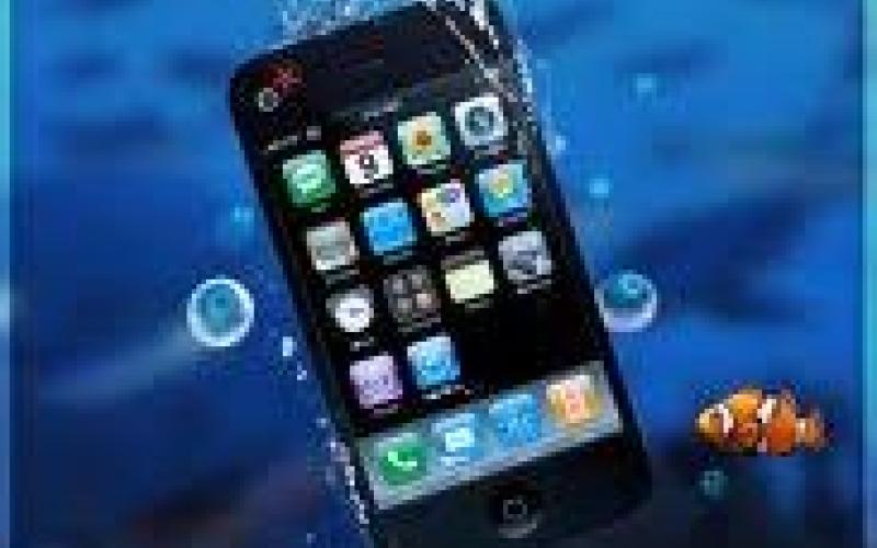 ایمیل‌هایتان را زیر آب چک کنید!