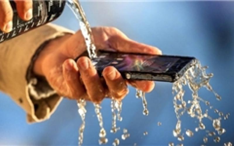 نسل جدید گوشی‌های ضد آب با بدنه نانویی متفاوت+ عکس
