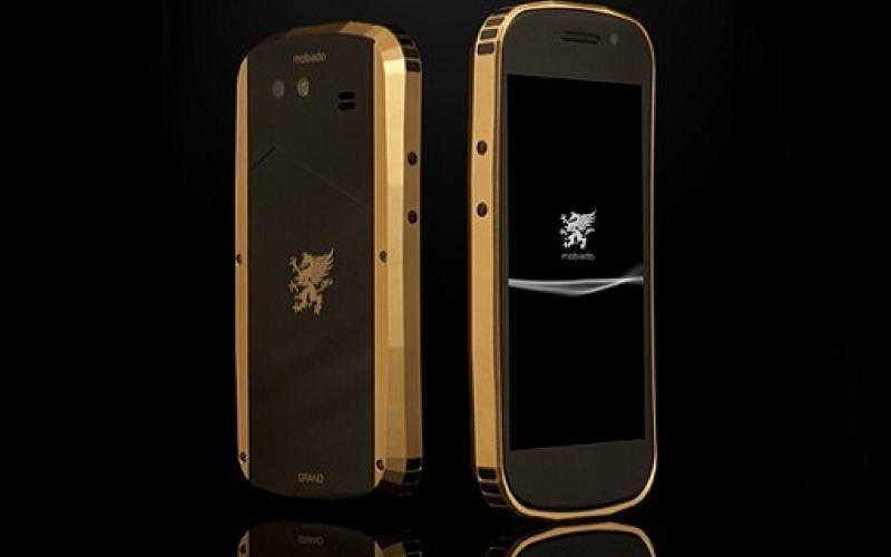 گوشی موبایل 650 میلیون تومانی در بازار تهران+ تصویر