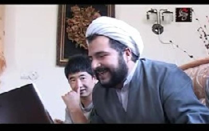 آخوند چینی دات‌کام + تصویر