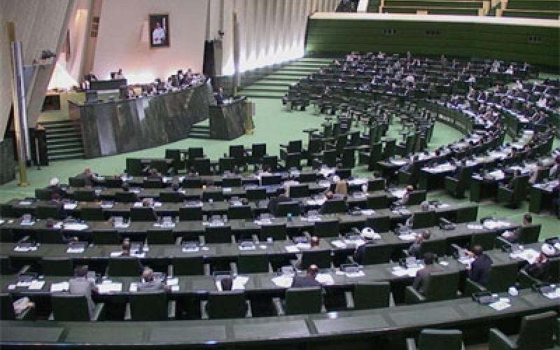 مجلس سرپرستی وزارتخانه ها توسط وزیر دیگر را ممنوع کرد 