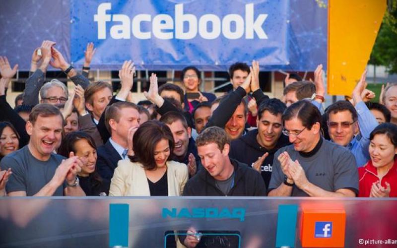 دموکراسی از نوع فیس بوکی!