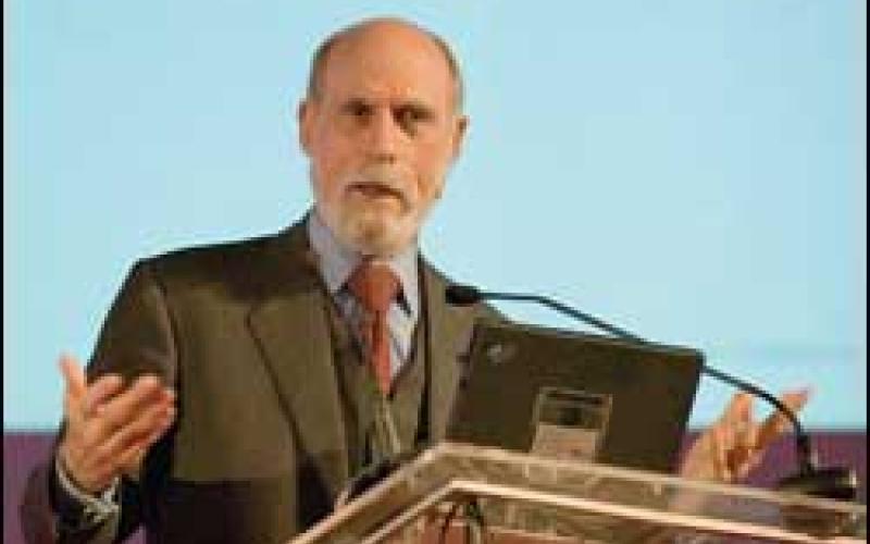 مخالفت پدر اینترنت با کنترل اینترنت توسط ITU