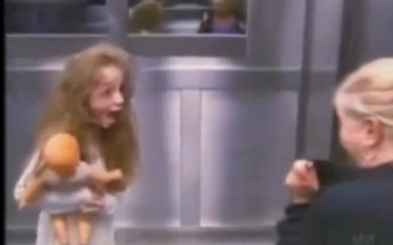 انتشار ویدئوی مواجهه‎ با شبح در داخل آسانسور، اعتراض کاربران وب را به همراه داشت 