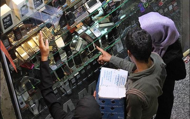 معرفی سه گوشی ارزان قیمت صفحه کلیددار با امکانات کافی + تصاویر و مشخصات