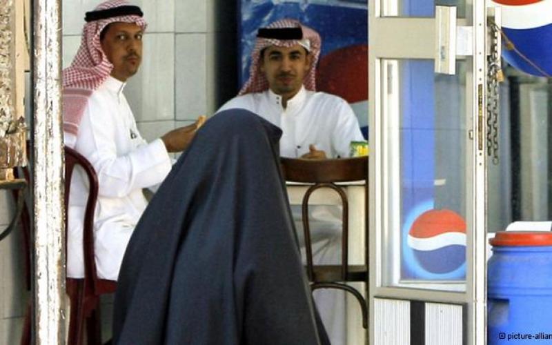 کمپین توییتری: در دوبی "حجاب" خود را رعایت کنید