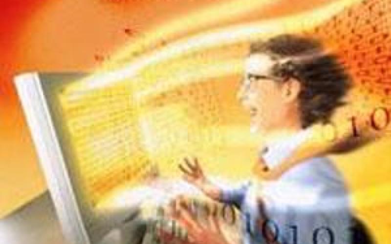 معایب استفاده‎ی زیاد از کامپیوتر؛ بروز بیماری در مچ دست، شانه و گردن