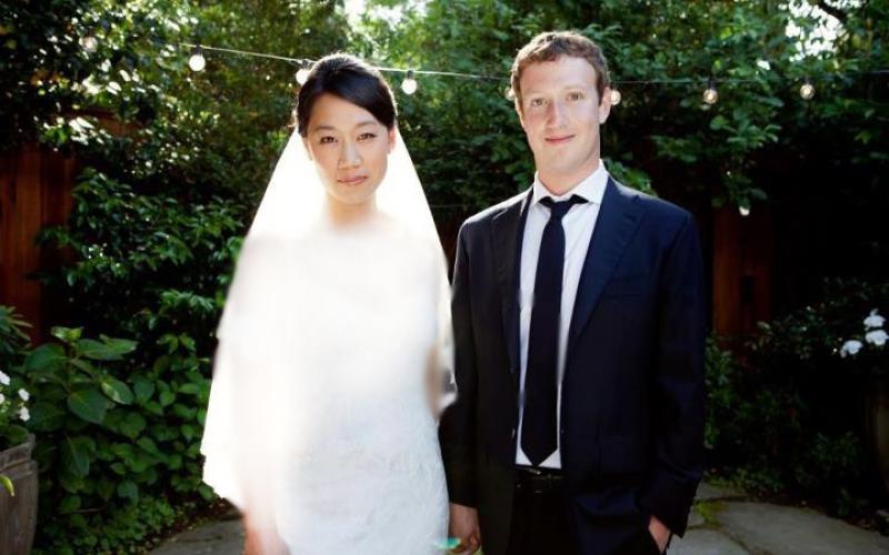 عروسی ساده و غیرمنتظره‎ی مالک فیس‎بوک + تصویر