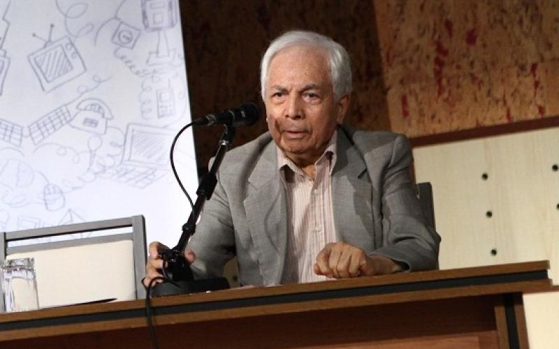 درخواست پروفسور معتمدنژاد از وزارت ارشاد برای انتشار کتاب «انتقاد در مطبوعات ایران» 