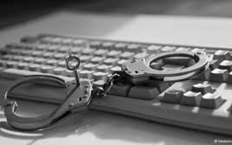 دستگیری متصدی یک کافی‌نت به اتهام ذخیره‏ی تصاویر مستهجن