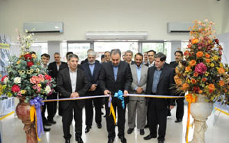 اولین شعبه‌ی تمام الکترونیک شبکه‌ی بانکی کشور افتتاح شد  