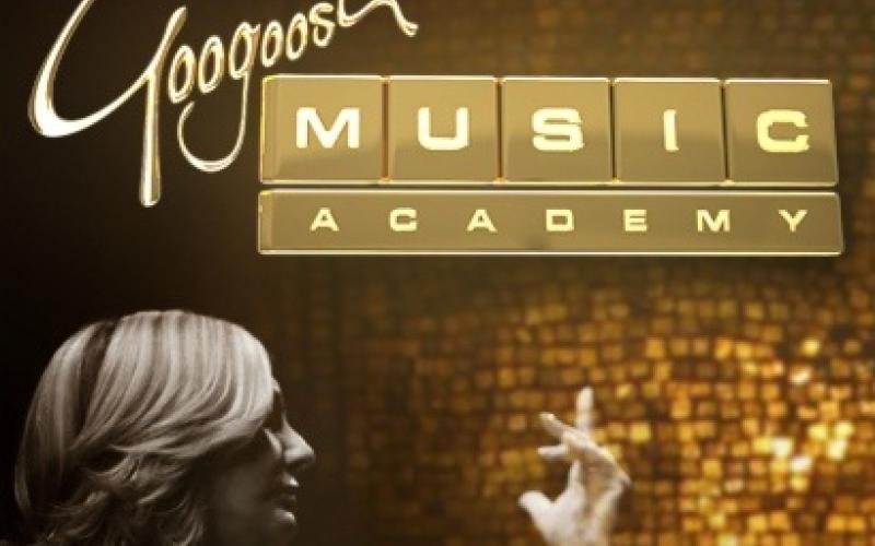 افشای مبلغ دریافتی "گوگوش" از شبکه‌ی ماهواره‌ای "من‌وتو" !