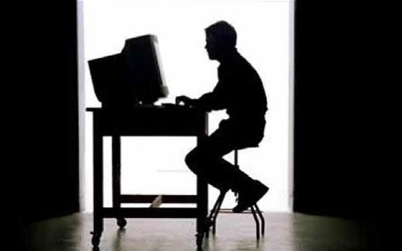 دستگیری عامل انتشار عکس‌های خصوصی خانم‌های هنرپیشه‌ در اینترنت 