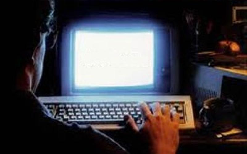 برخورد پلیس با گردانندگان سایت‌های "کلیک دزد"؛ حبس و جزای نقدی در انتظار مجرمان 