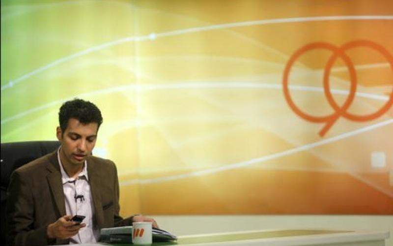 اس.ام.اس بازی عادل فردوسی‌پور در برنامه‌ی نود + عکس