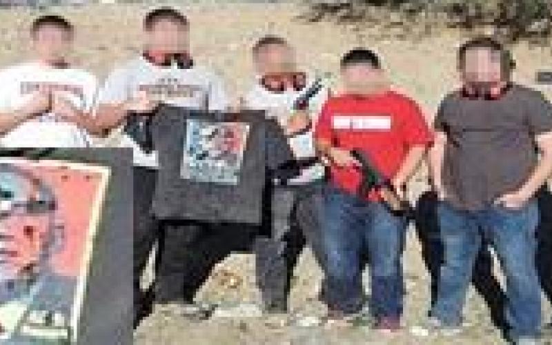 عکسی که در فیس‌بوک جنجال آفرید + تصویر