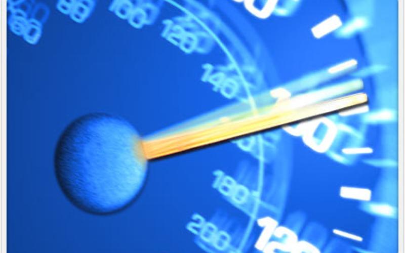 انتقاد عضو کمیسیون اقتصادی مجلس از سرعت پایین و قیمت بالای اینترنت در کشور 