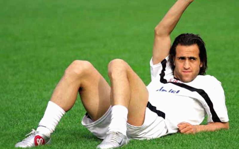 اعلام شماره تلفن برای علاقه‌مندان به خرید لباس‌های علی کریمی