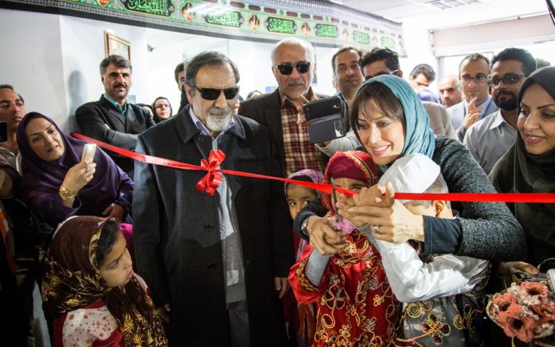 افتتاح یازدهمین کتابخانه گویا در بیرجند با حضور مهتاب کرامتی (+تصاویر)