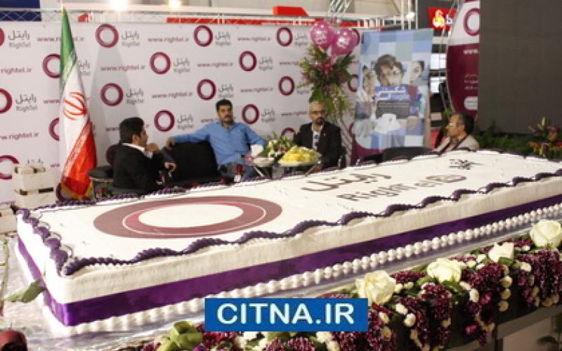 همزمان با نمایشگاه تلکام، حضور سام درخشانی در جشن "رایتل" (+تصاویر)