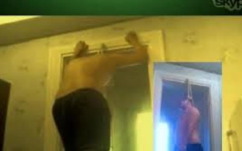 خودکشی یک جوان در برابر دیدگان شگفت زده‎ی کاربران اسکایپ (+عکس) 