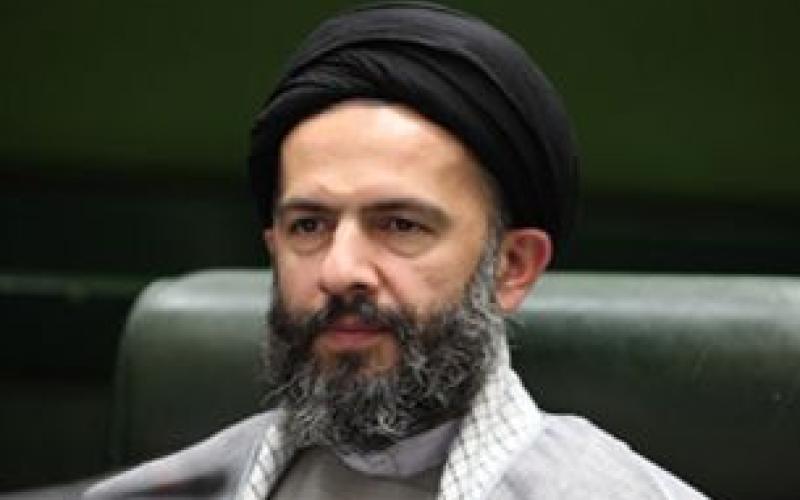 سخنگوی کمیسیون فرهنگی مجلس در گفت‎وگو با سیتنا: حضور در واتس‌آپ، وایبر و فیس‎بوک نیازمند تدبیر است/ اوباما هم از آسیب‌های خانوادگی شبکه‎های ارتباطی می‎ترسد