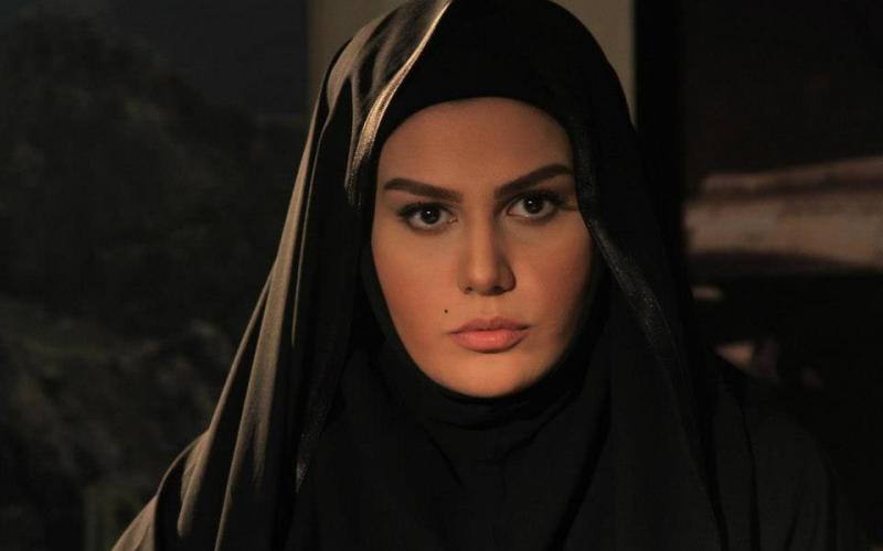 پاسخ "رز رضوی" به خبر ازدواجش با شریفی نیا در صفحه شخصی اش 