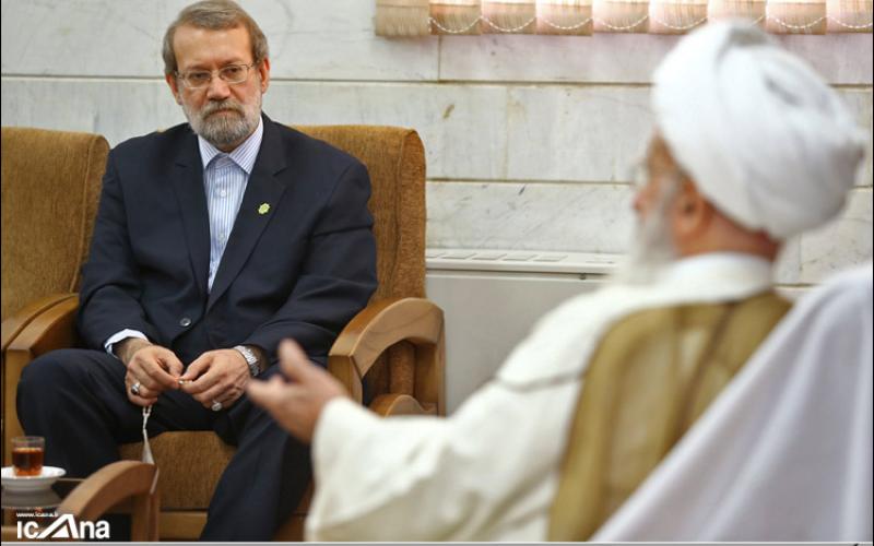 وعده‎ی لاریجانی به آیت الله مکارم برای پیگیری موضوع اینترنت همراه نسل سوم 