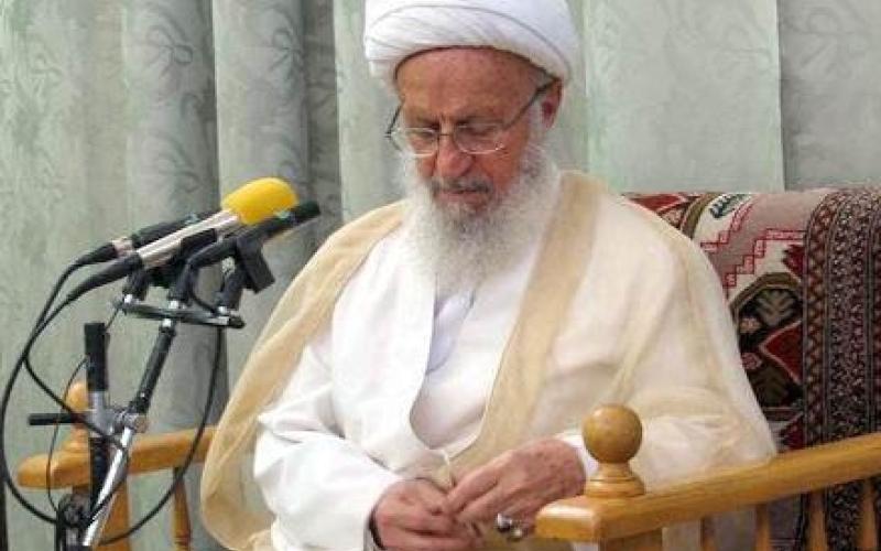 آیت‌الله مکارم شیرازی: وزیر ارتباطات و فناوری اطلاعات نباید گوش به حرف این و آن کند/ بخشی از رسانه‌ها ابزار گناه شده‌اند 