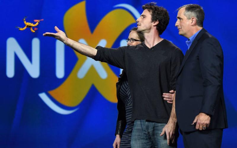 اختراع جالبی که جای "سلفی" را خواهد گرفت (فیلم)