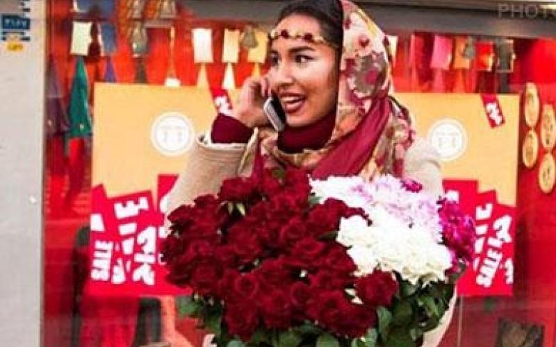 دختر گلفروش میدان تجریش، پدیده‌ی شبکه های اجتماعی! (+تصاویر)