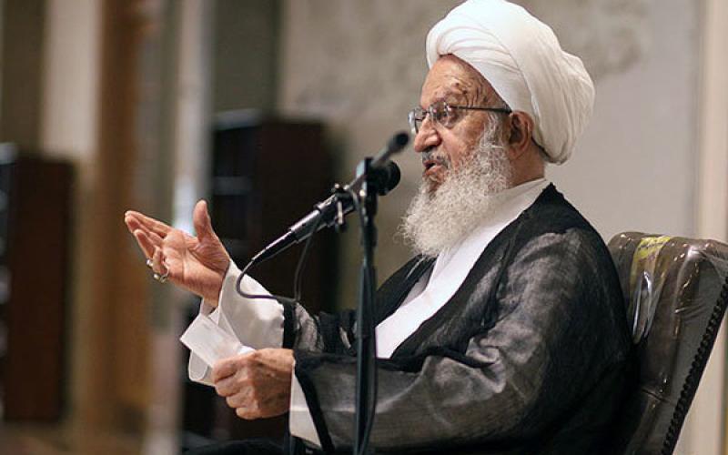 توضیحات آیت الله مکارم درباره اعزام به عمره