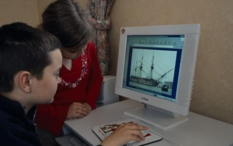 دستگیری دانش‌آموز به‌دلیل شوخی رایانه‌ای