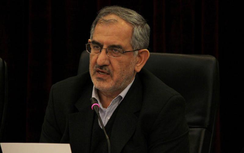 دستگاه‌های گیرنده‌ی پیام جایگزین مسدودکننده‌های موبایل در حرم مطهر رضوی شوند