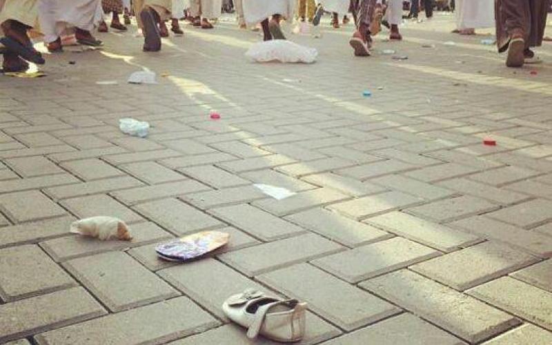 پست علی ضیا از منا: اینجا جان آدم‌ها به اندازه یک بطری نوشابه می‌ارزد
