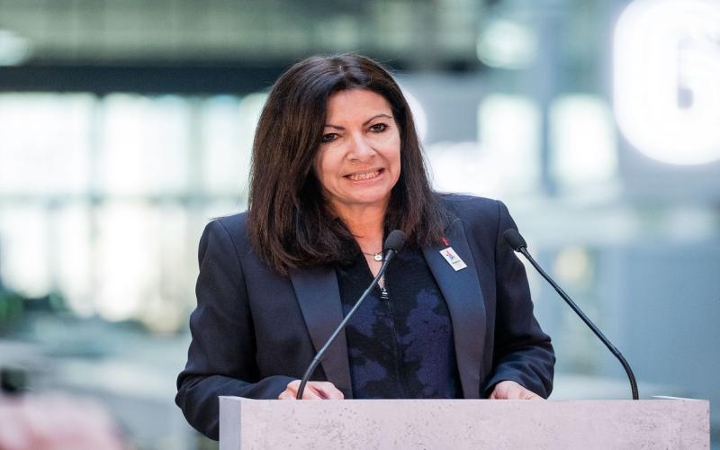 شهردار پاریس: فهرست انحرافات در شبکه ایکس بی‌نهایت است