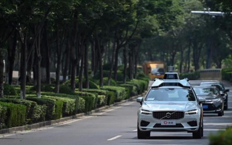 رقابت چین با آمریکا به منظور تولید تاکسی‌های خودران