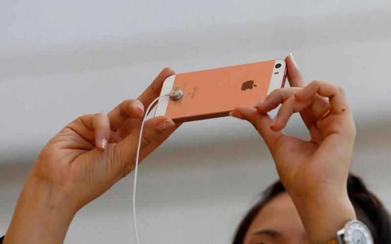 آیفون 7پلاس با دو دوربین عقب می‌آید