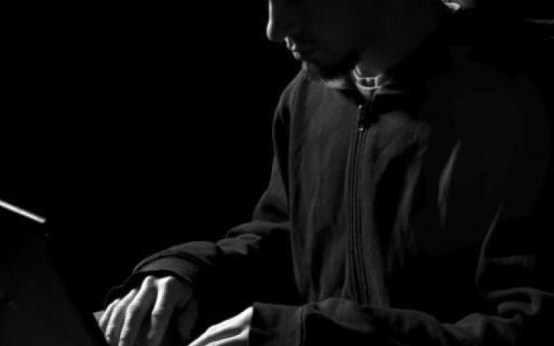 ایمیل فیشینگی که آدرستان را می‌داند