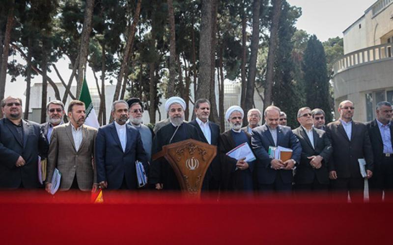 نقد مجازی آری، اعتراض مجازی نه