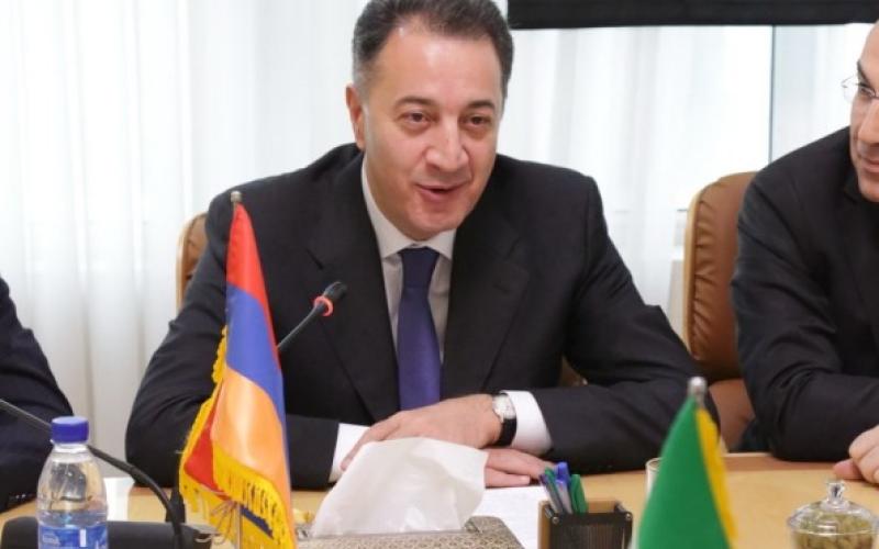 تاکید وزیر اقتصاد ارمنستان بر پتانسیل جدی همکاری با ایران در حوزه ICT