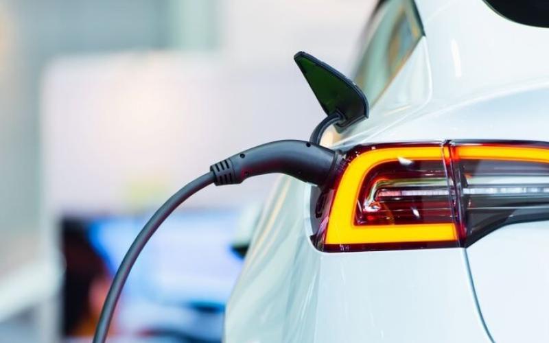 ورود ۲۵۰۰ دستگاه خودروی برقی به ناوگان عمومی تا پایان سال 1402